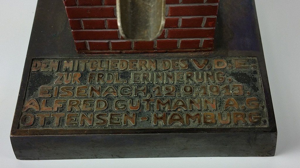 Plaque on the bottom.
