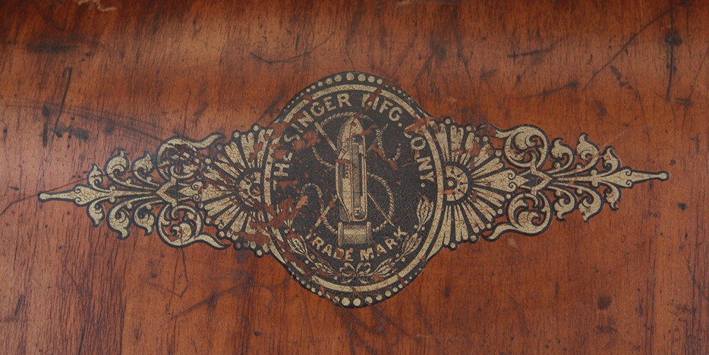 Singer Case Logo - 1885