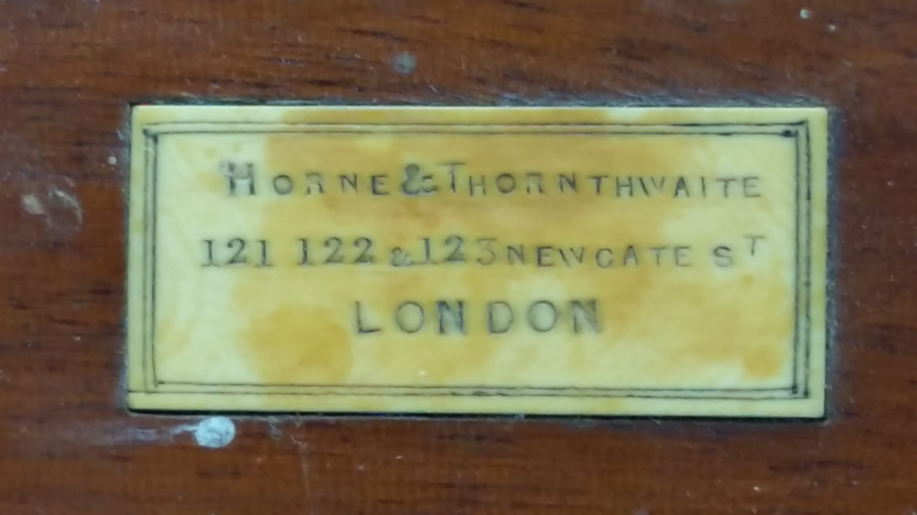 Horne & Thornthwaite label